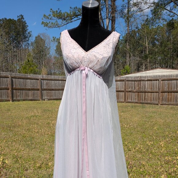 Vanity Fair Other - Vintage Pastel Goddess Vanity Fair Nightgown